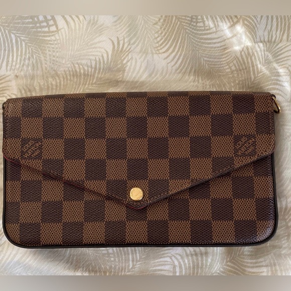 Louis Vuitton Felicie Pouchette - Picture 2 of 10